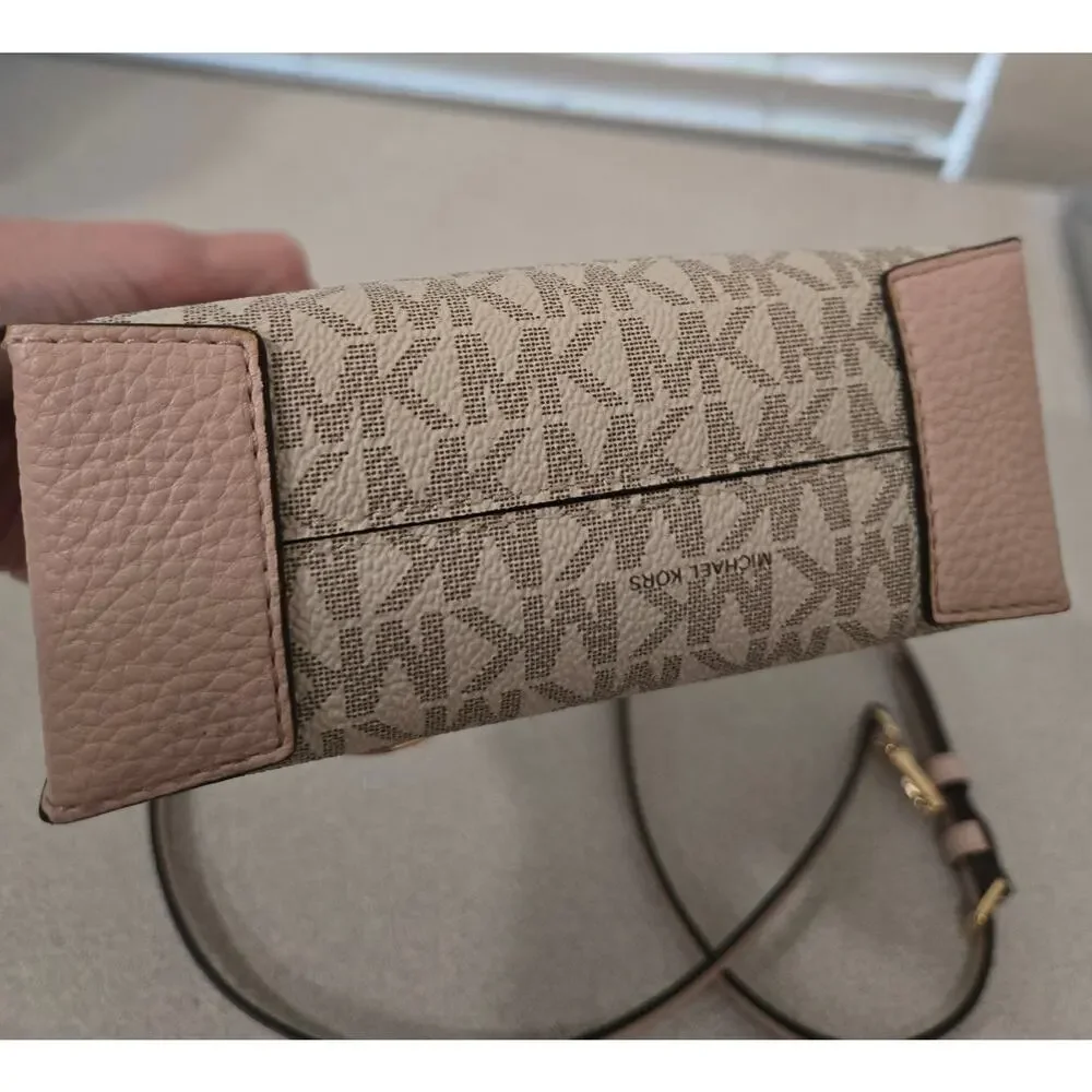 Michael Kors Pink Small Mercer Cross Body Bag NWOTS